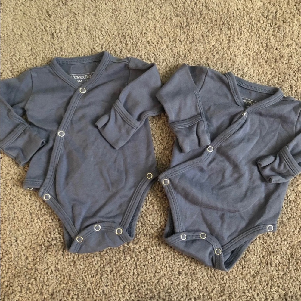 L’oved baby onesies